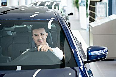 经典僵尸末日生存《七日杀》登陆多平台正式推出